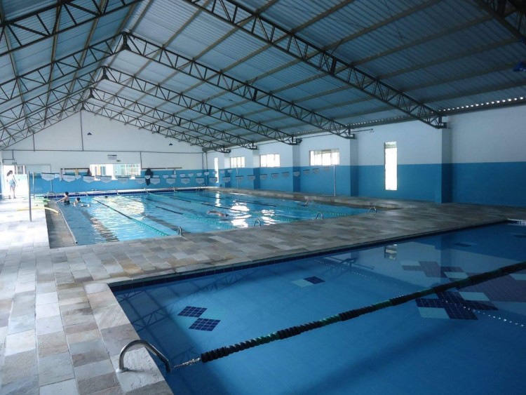 PISCINA COBERTA